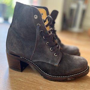 Frye Gray Sabrina Suede Lace-Up Boot 6G